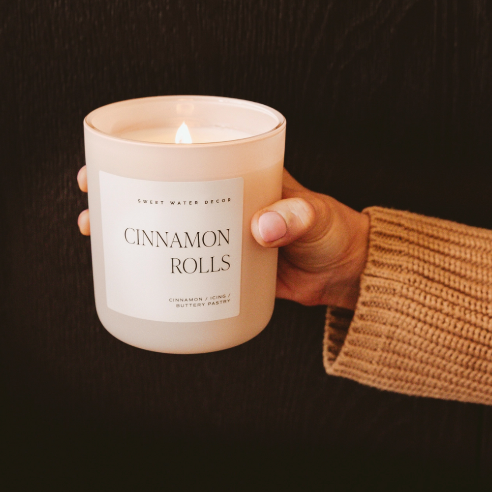 Halloween candle, Cinnamon rolls candle, kitchen candle, holiday candle, fall scent, cozy candle, sweet aromas, autumn candle, home decor, bakery scent, vanilla cinnamon, spiced candle, scented candle, seasonal candle, warm ambiance