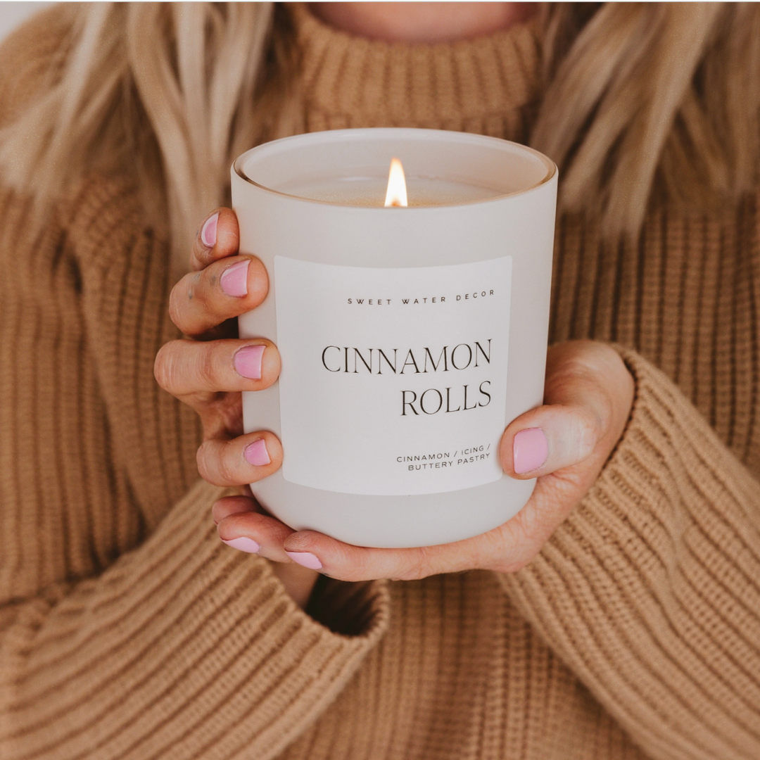 fall candle, Cinnamon rolls candle, kitchen candle, holiday candle, fall scent, cozy candle, sweet aromas, autumn candle, home decor, bakery scent, vanilla cinnamon, spiced candle, scented candle, seasonal candle, warm ambiance